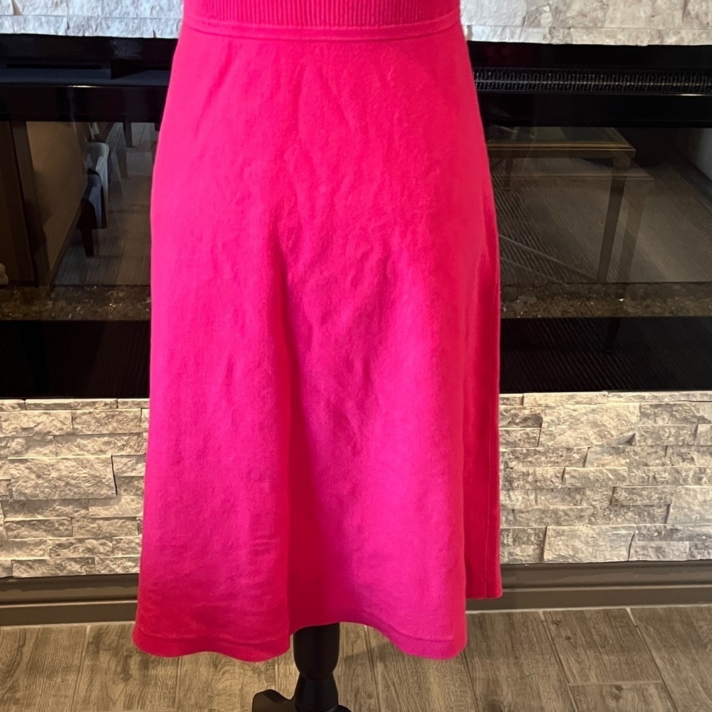 Kate Spade V-Neck Midi Dress in Bold Pink size Medium - Picture 11 of 13